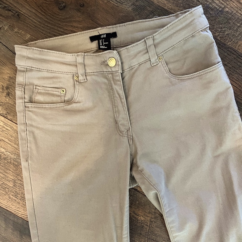 H&M khaki color jeans size 6